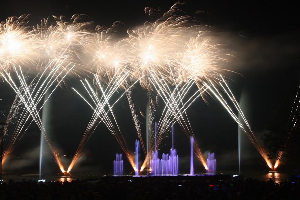 Feu d’artifice, défilé, bal populaire du 13 juillet 2024 à Istres