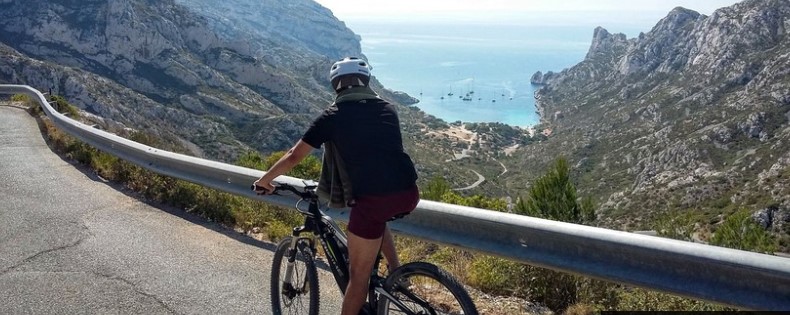 Visite guidée des Calanques de Marseille en Vélo électrique