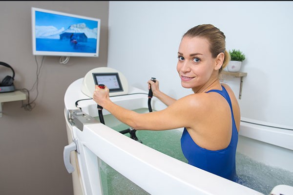 cabine d'aquabike pour la pratique d'aquabiking chez vitabike bordeaux