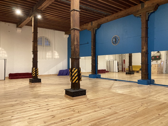 la salle des cours de danse et fitness de deep move langon