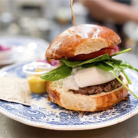 On va où ce midi pour manger ? Chez Burger’s Banquet à Marseille !