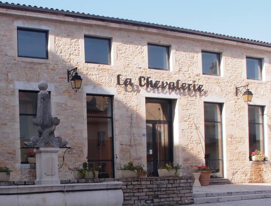 Programme des spectacles du Théâtre La Chevalerie à Saint Amour (39160)