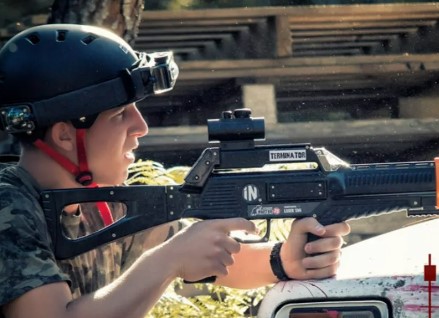 Partie de Laser Game en extérieur dans un parc de loisirs – A partir de 10 ans