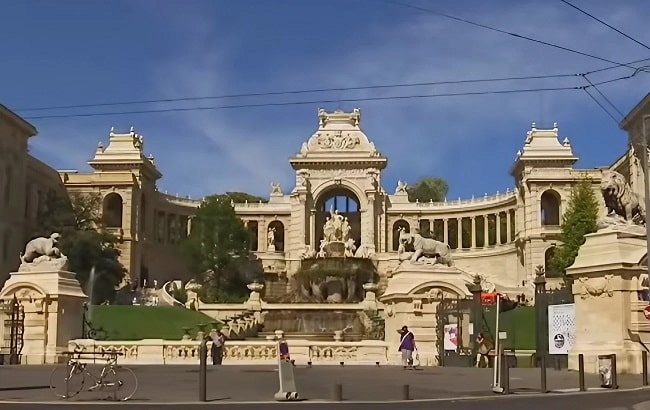 25 idées d’activités en plein air à Marseille : Des sorties pour des souvenirs inoubliables !